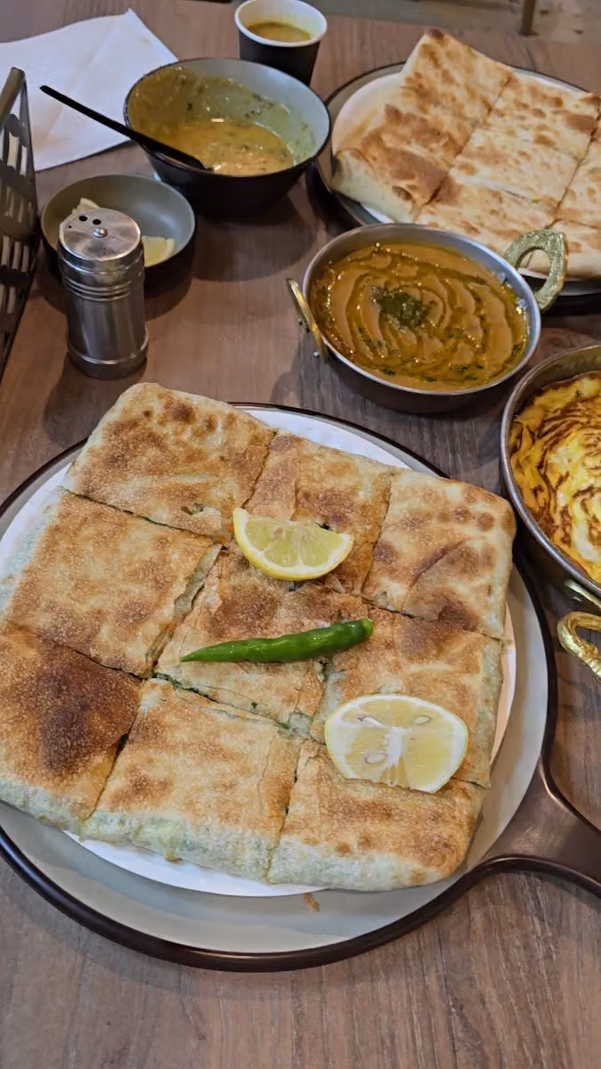 مطعم زُماورد | مطبق مختص | Restaurant