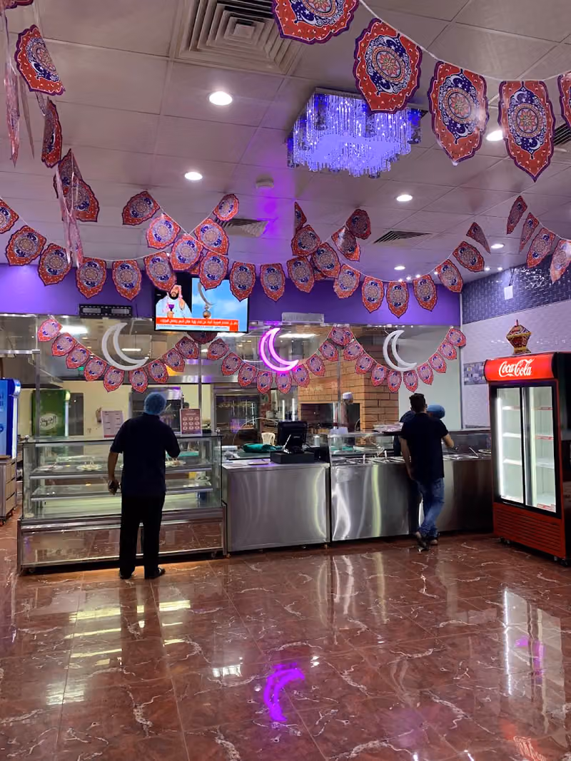 مطعم زرقاء اليمامة البخاري