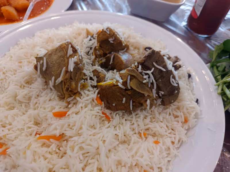 مطعم زرقاء اليمامة البخاري