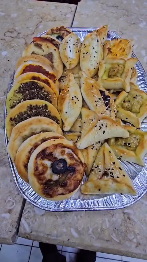 مطعم زوايا الوليد للفطائر والعصائر