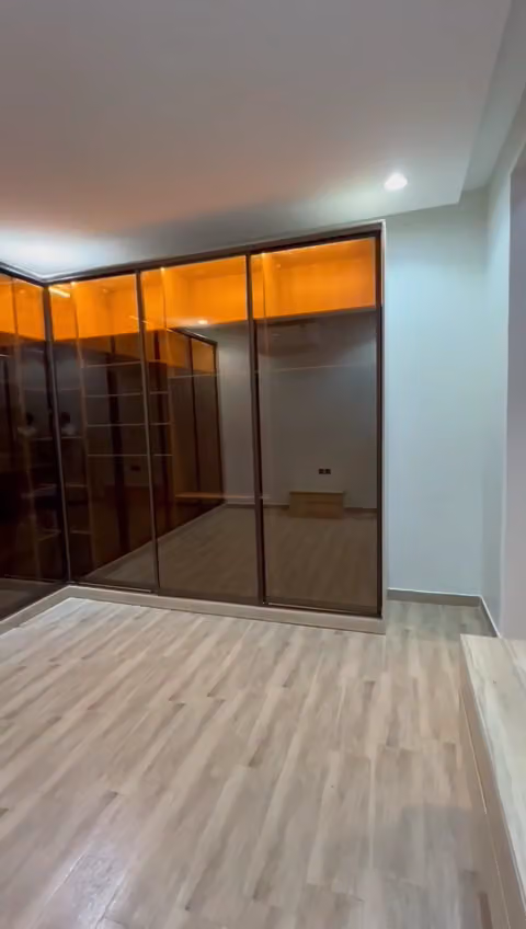 متخصص في الاثاث