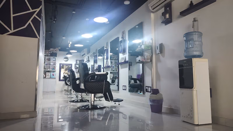 Muskan Beauty Salon, Al Wizarat (Indian)