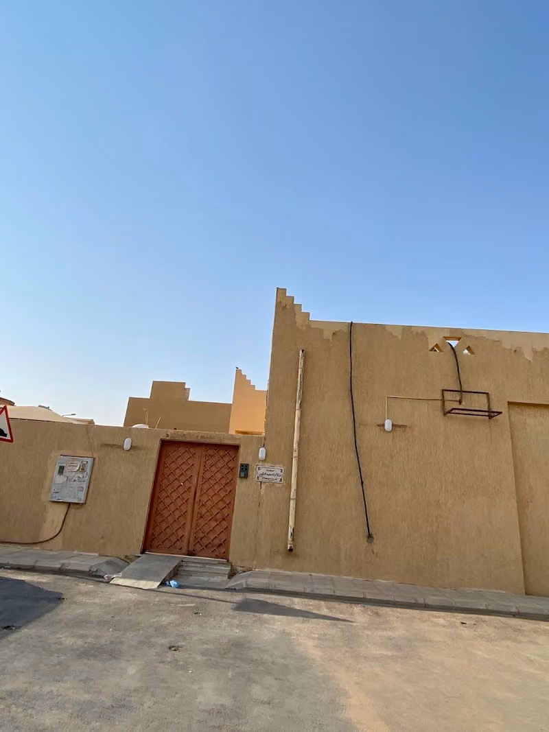 Muzna Salim Al Otaibi mosque