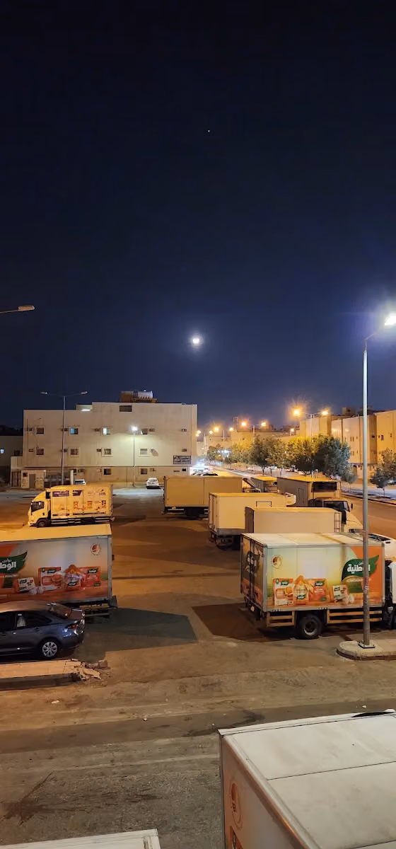 The positions of the Mosque of Sheikh Abdul Aziz military cars