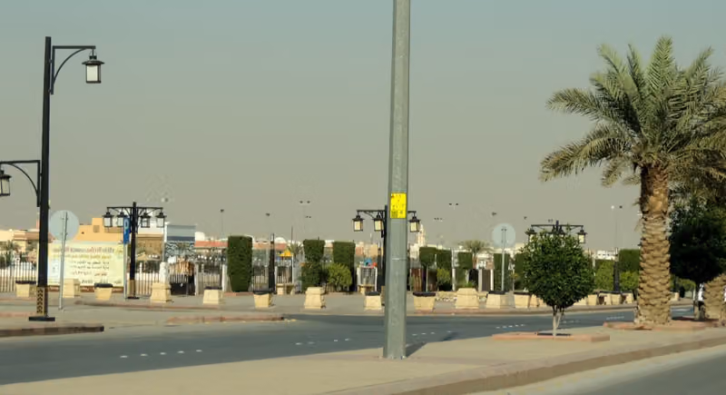 مواقف سيارات