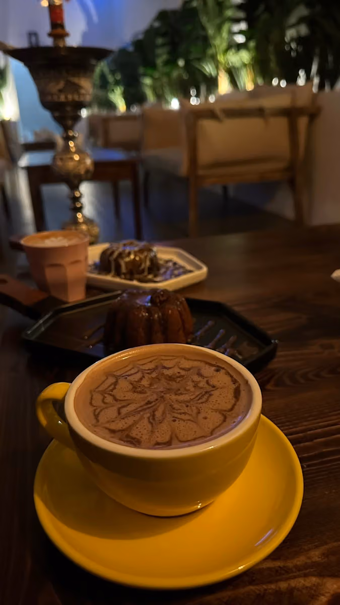 مود لاونج وشيشة