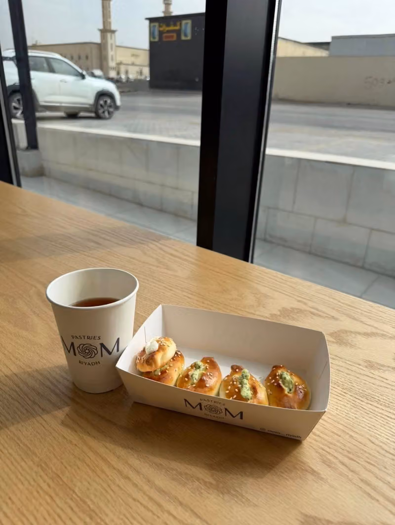 موم بيكري | mom Bakery