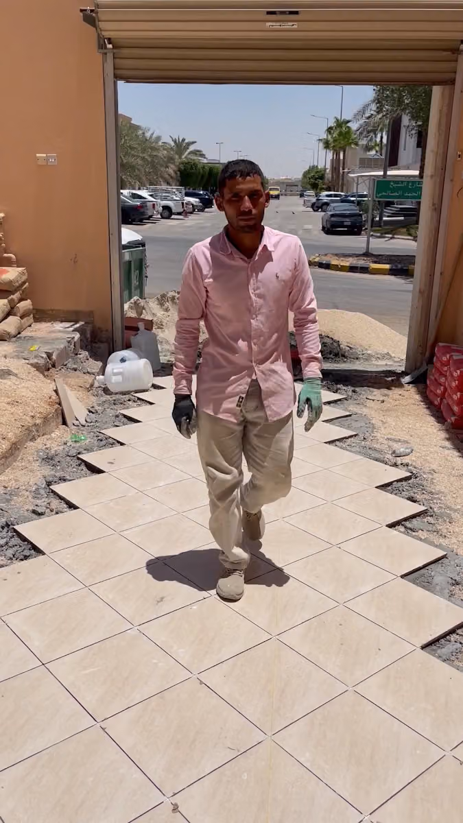 مؤمن لخدمات البلاط والسيراميك