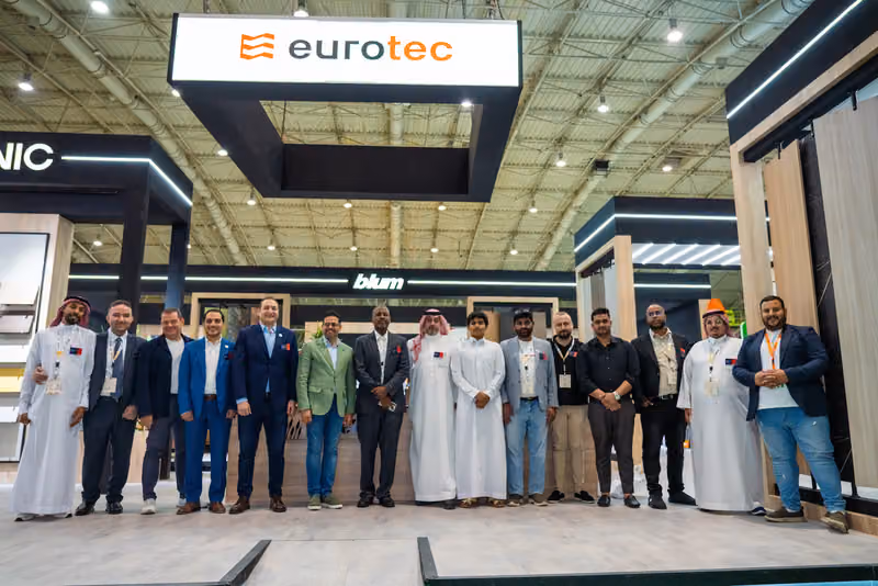 مؤسسة التقنيه الراقية للتجاره Eurotec وكيل بلوم BLUM