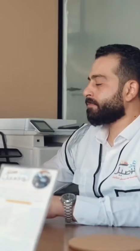 مؤسسة عقد توصيل للنقل - النقل الجامعي - توصيل المعلمات والموظفات - التوصيل من وإلى المطار.