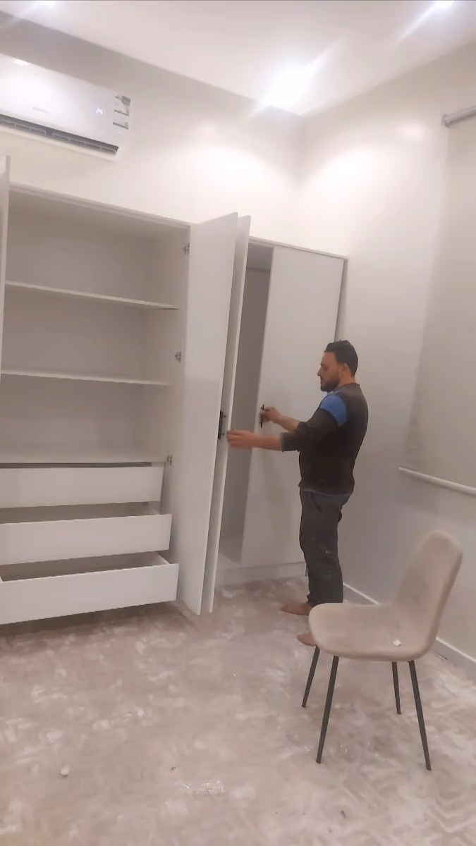 مؤسسة محمد احمد يحي ال عمر للتجارة للديكور الخشبي والألمنيوم