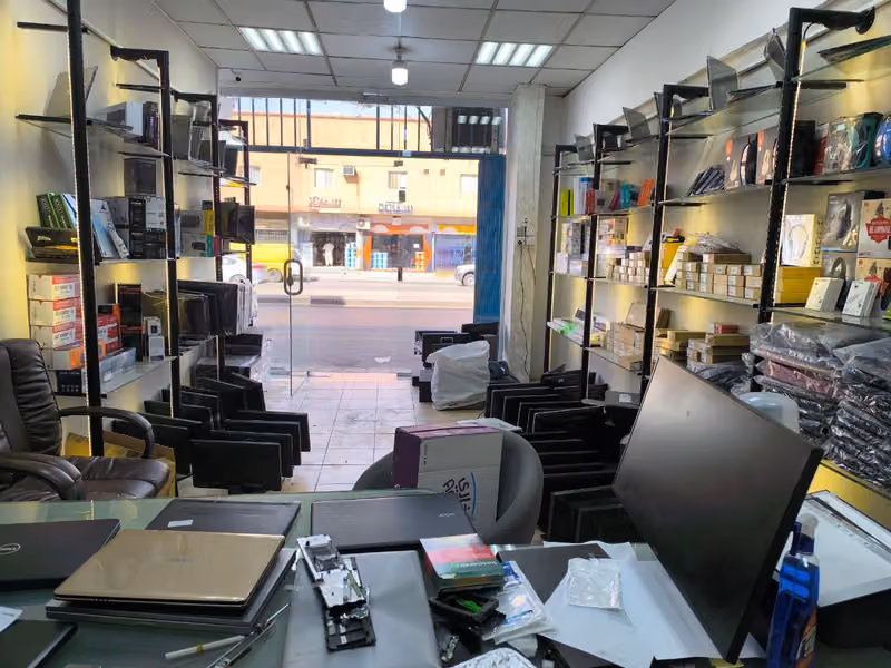 مؤسسة ريم الجيزاني التجارية (صيانة كمبيوتر)