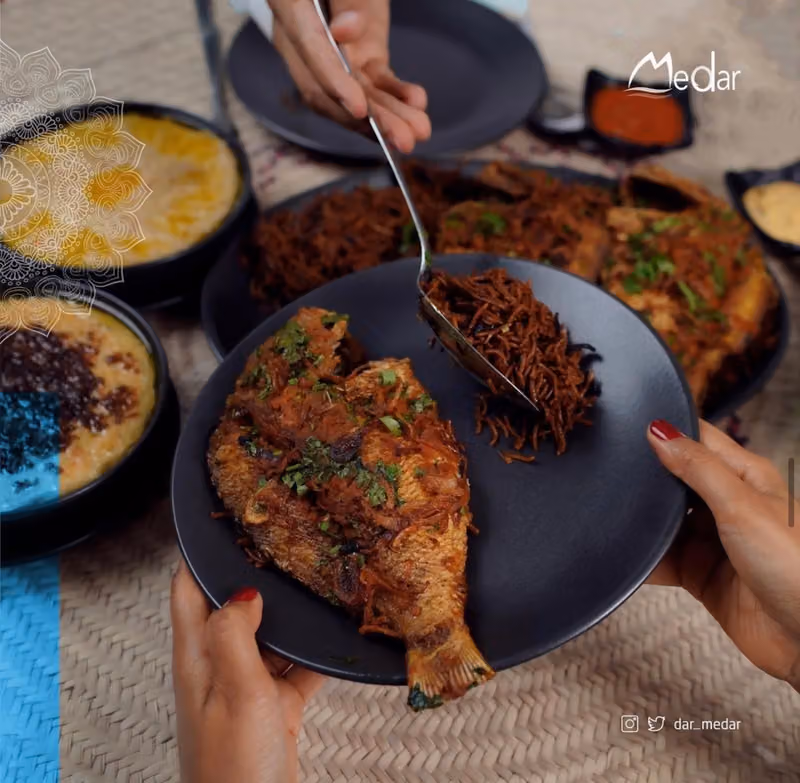 ميدار للأكلات البحرية الخليجية