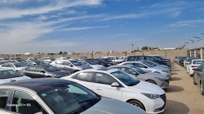 مـزاد عالم رقمي للسيارات