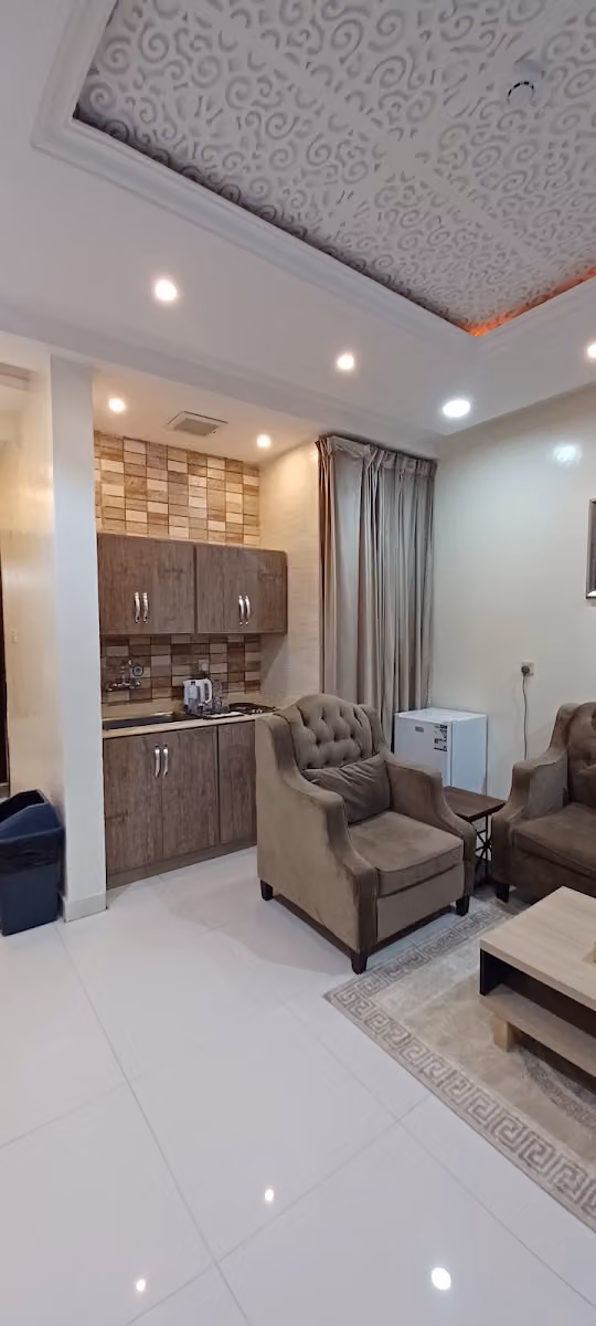 نايت ستار للشقق المخدومة (فرع الاحمدية)