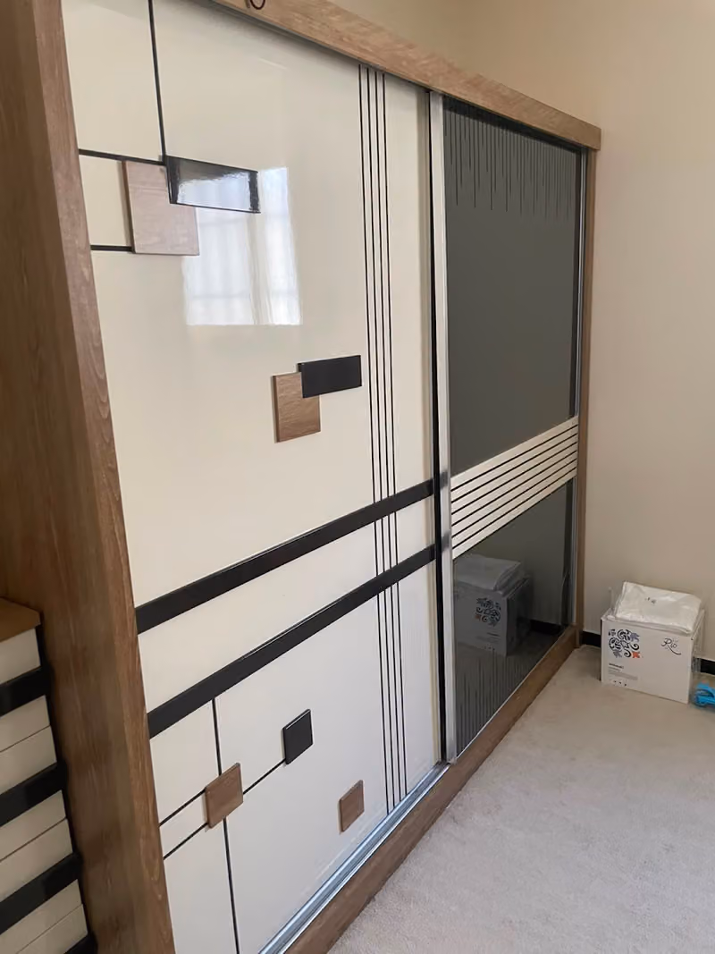 نداءالعنزي لشراء اثاث مستعمل