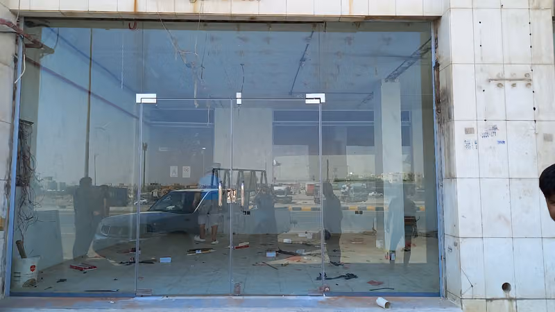 Nishat Munawara Glass Design & Work