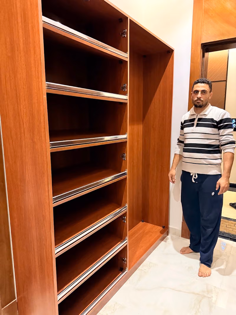 نجار ابراهيم بالرياض