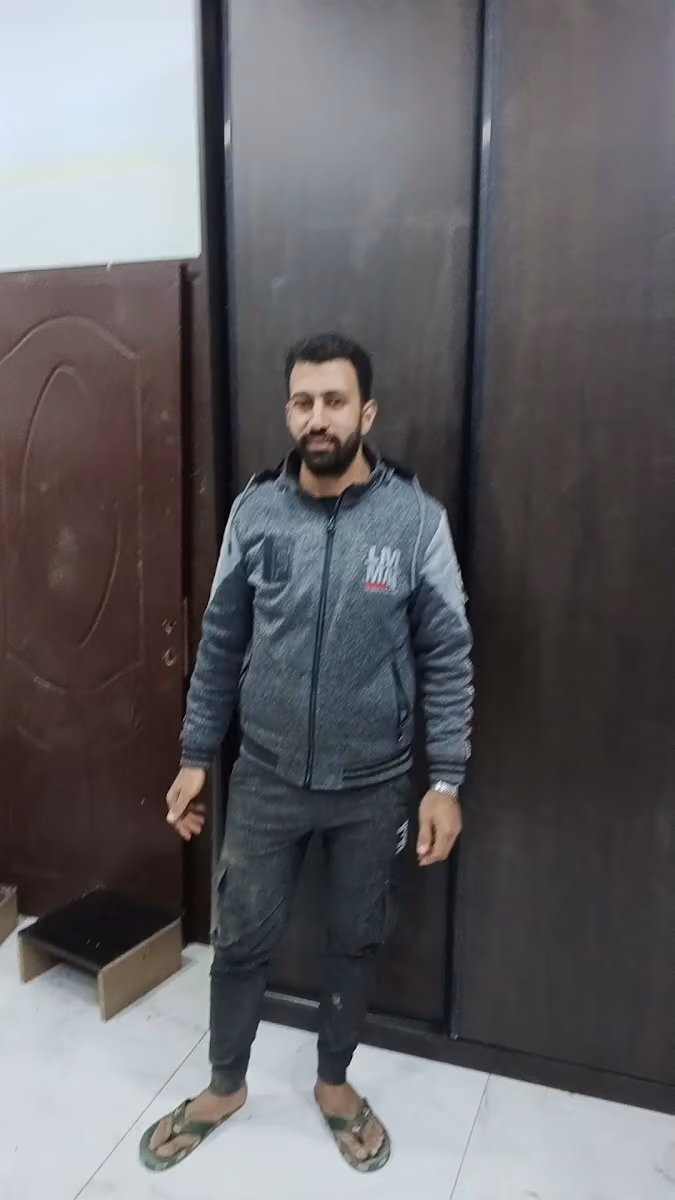 نجار الاتقان وتفصيل الخزائن