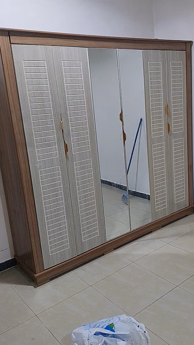 نجار فك وتركيب جميع انواع الاثاث