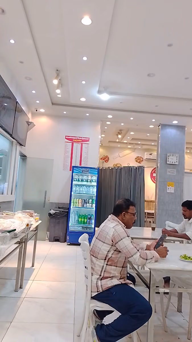 NOORA AL SHARQ INDIAN RESTAURANT AL RIMAAL