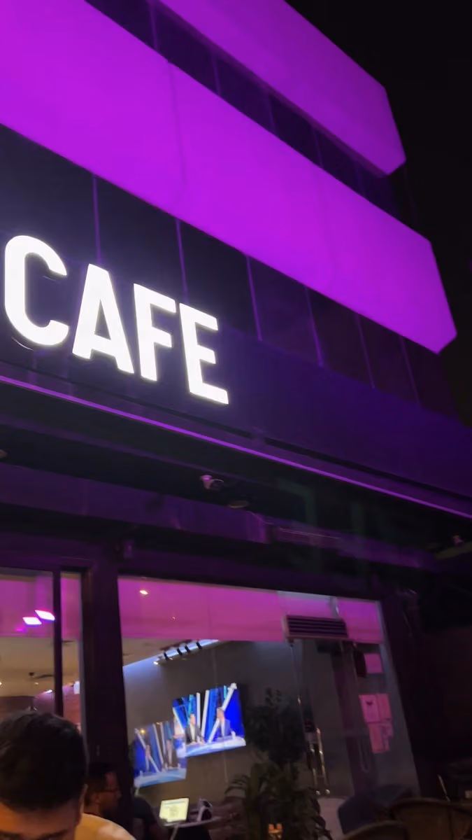Nov27 cafe shop مقهى شيشه نوفمبر 27
