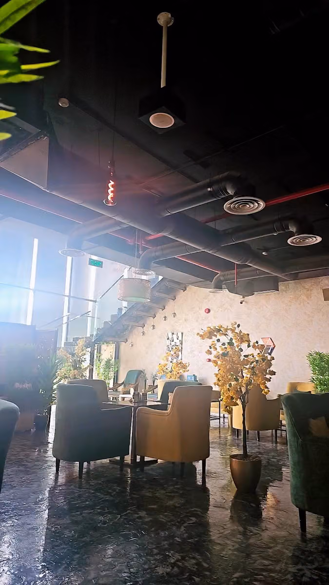 نوتي لونا لاونج