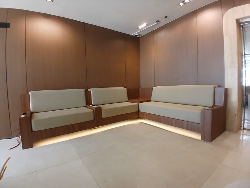 Oakvera Furniture & Wood Solutions أوكفيرا للأثاث والألواح الخشبية