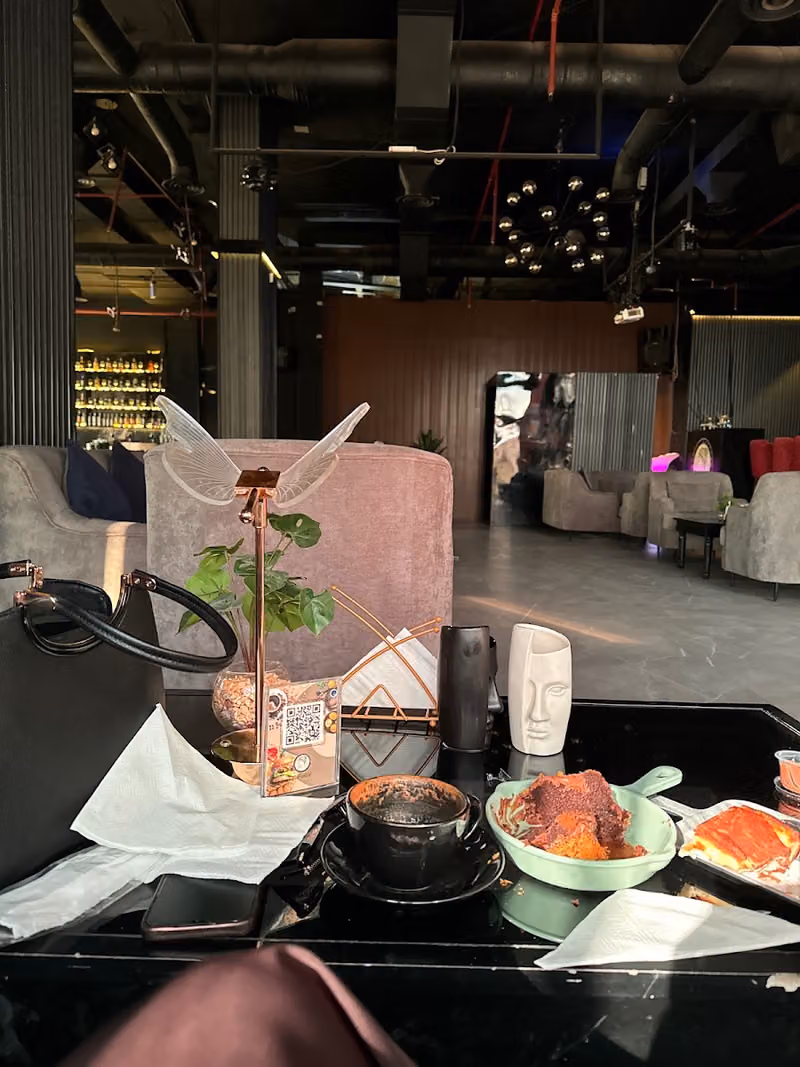 OCTAVIA LOUNGE اوكتافيا لاونج