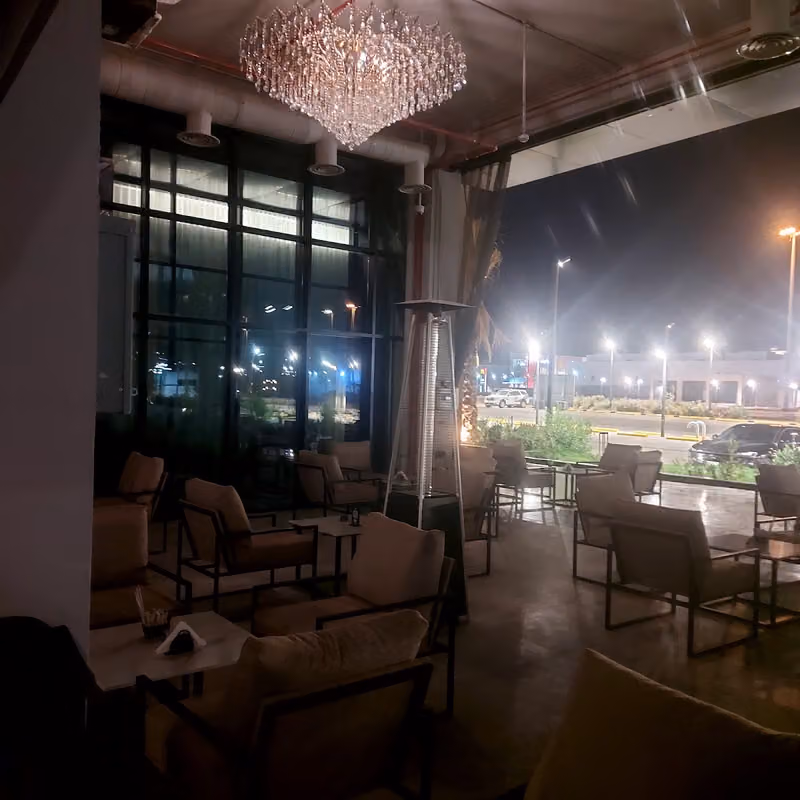 OCTAVIA LOUNGE اوكتافيا لاونج