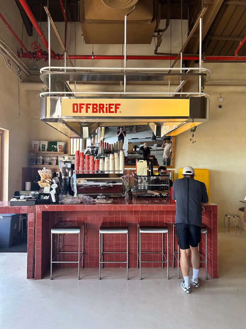 OFFBRiEF Cafe