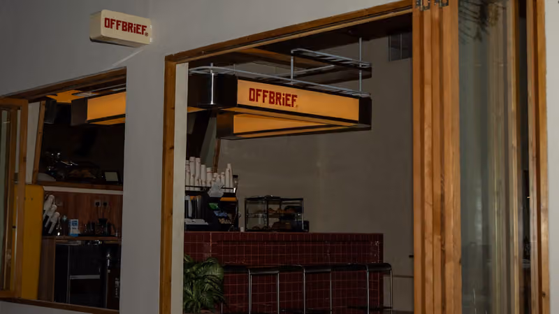 OFFBRiEF Cafe