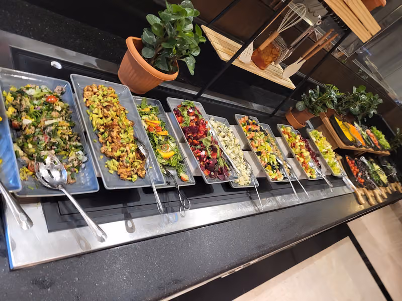 Olea Cafe, Kitchen & Lounge