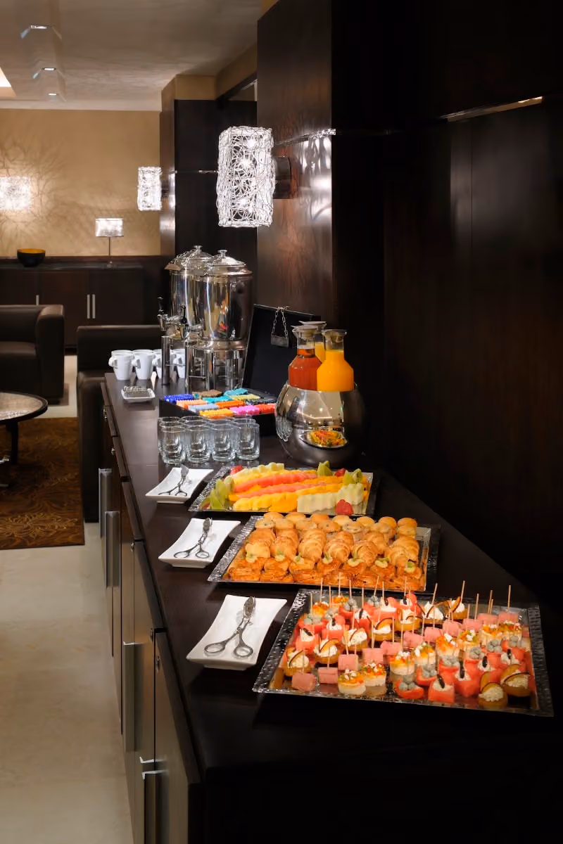 Olea Cafe, Kitchen & Lounge