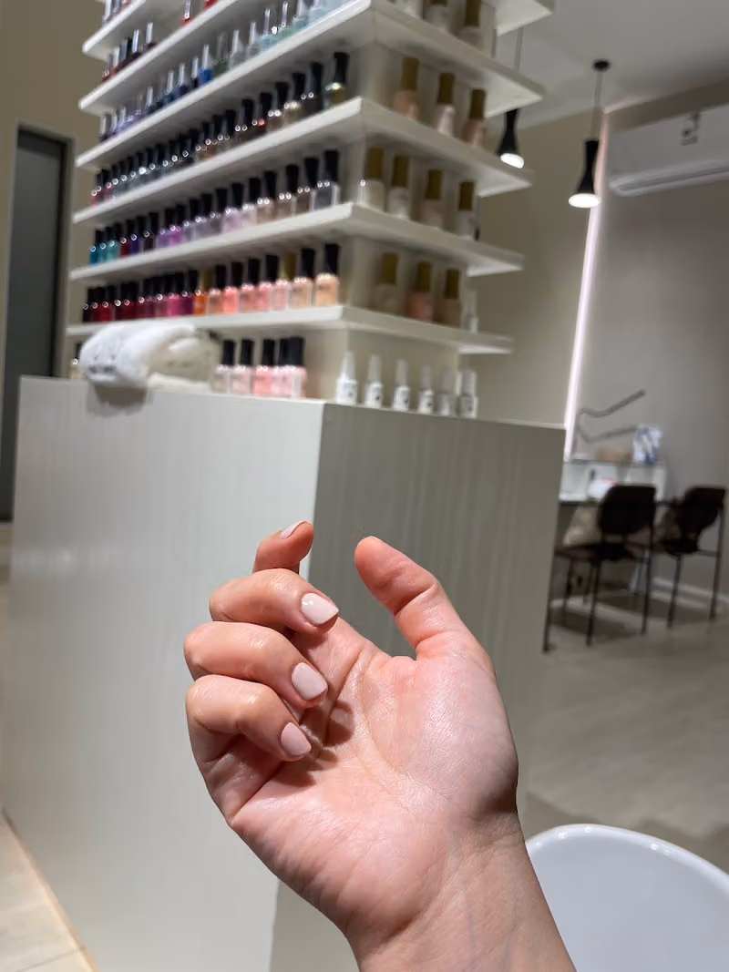 One Nail & Beauty صالون ون أظافر وتجميل