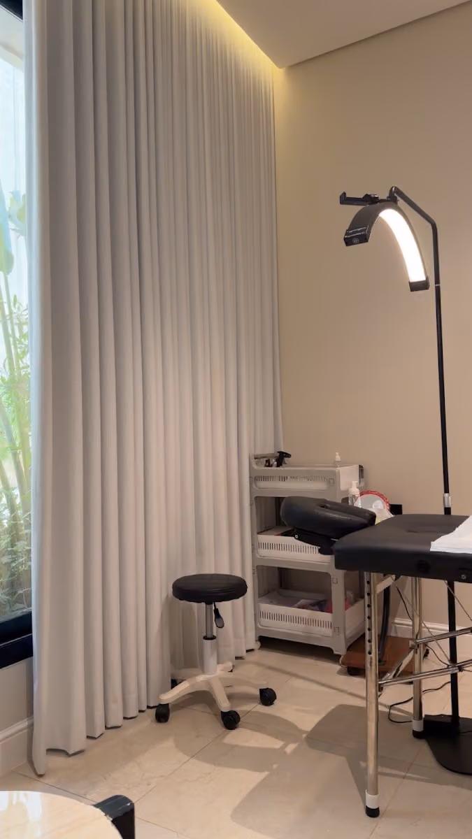 OPAL Microblading أوبال مايكروبليدنج - مايكرو حواجب و توريد شفايف