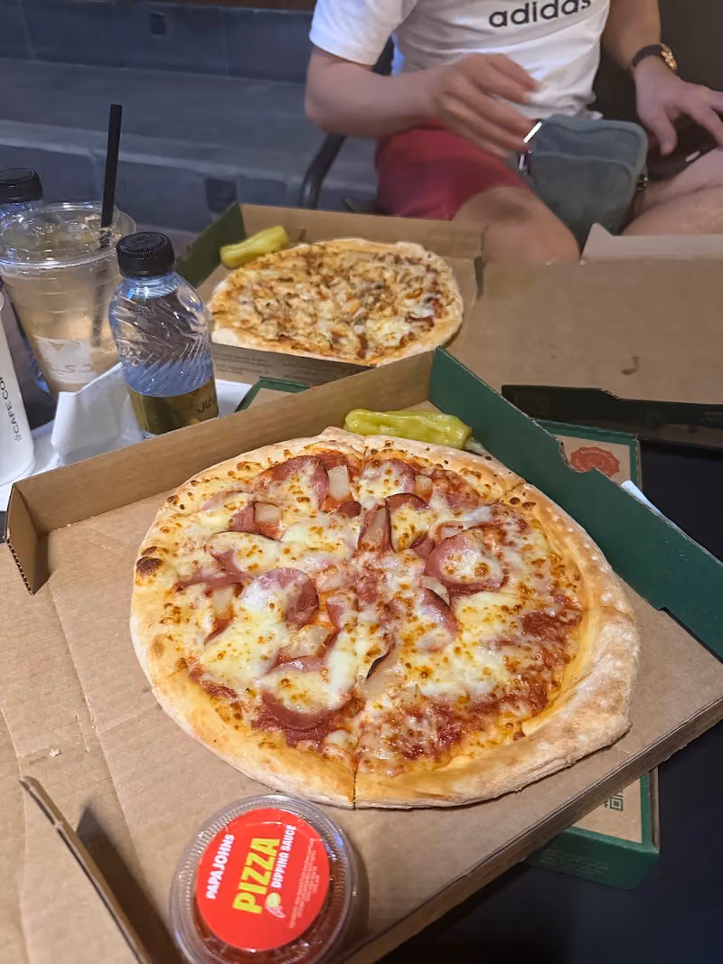 Papa Johns - Makeen Square
