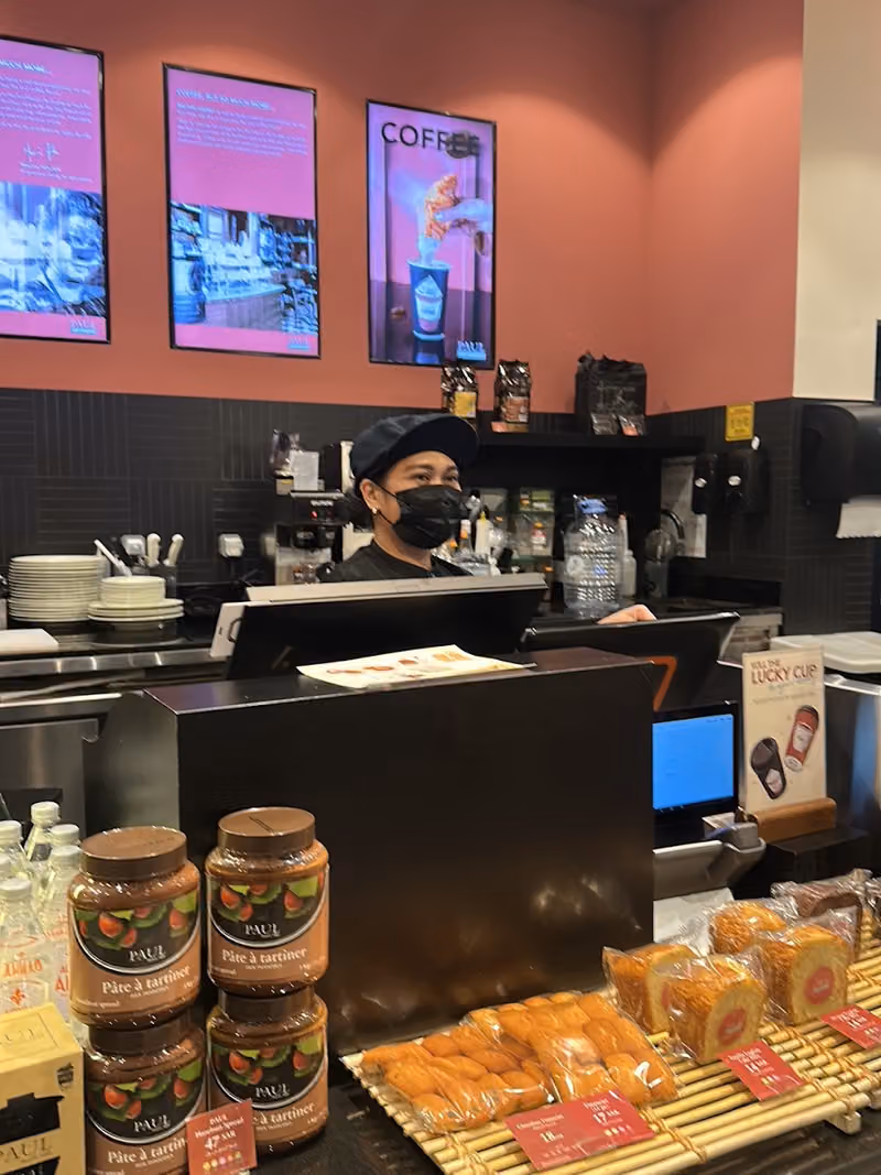 PAUL Le Café