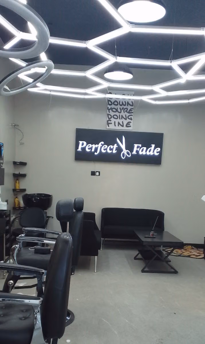 Perfect Fade Salon حلاق بيرفكت فايد