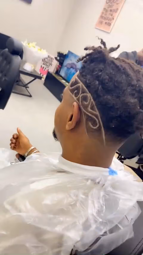 Perfect Fade Salon حلاق بيرفكت فايد