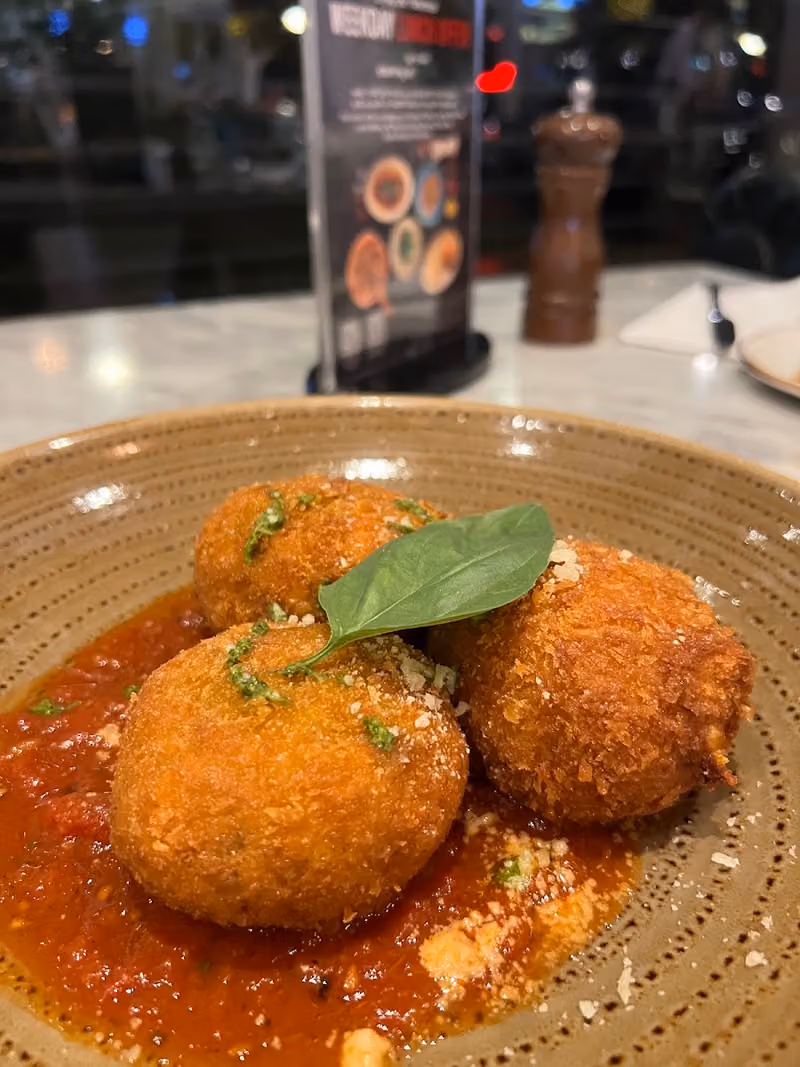 Piatto Restaurant