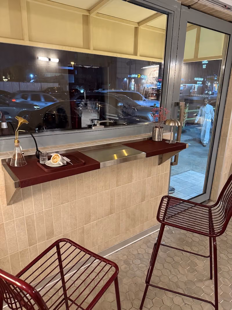Pivot - Espresso Boutique