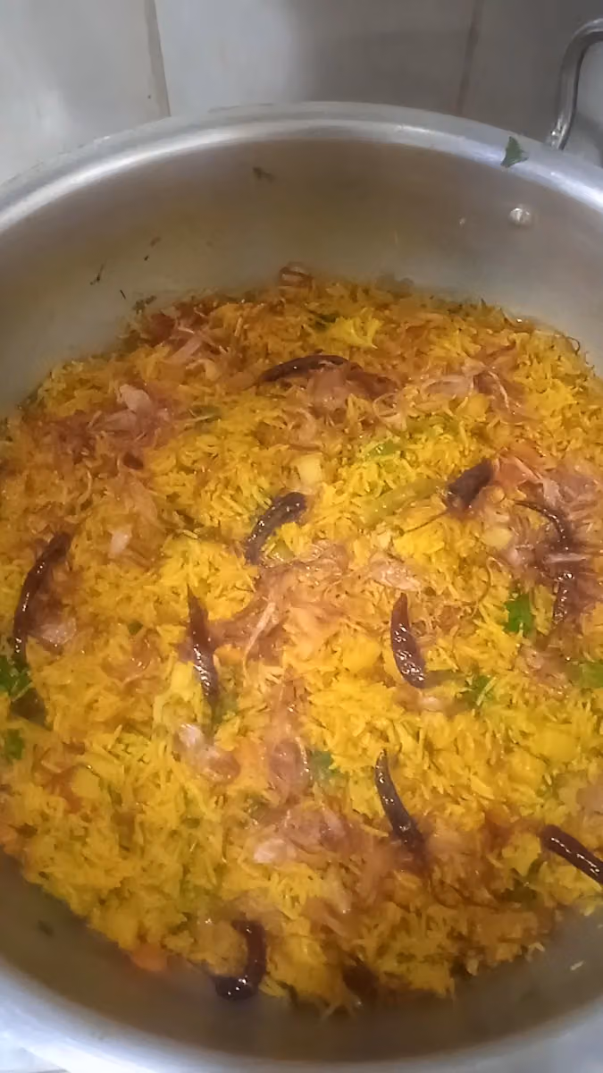আল মুজাহিদ রেস্টুরেন্ট