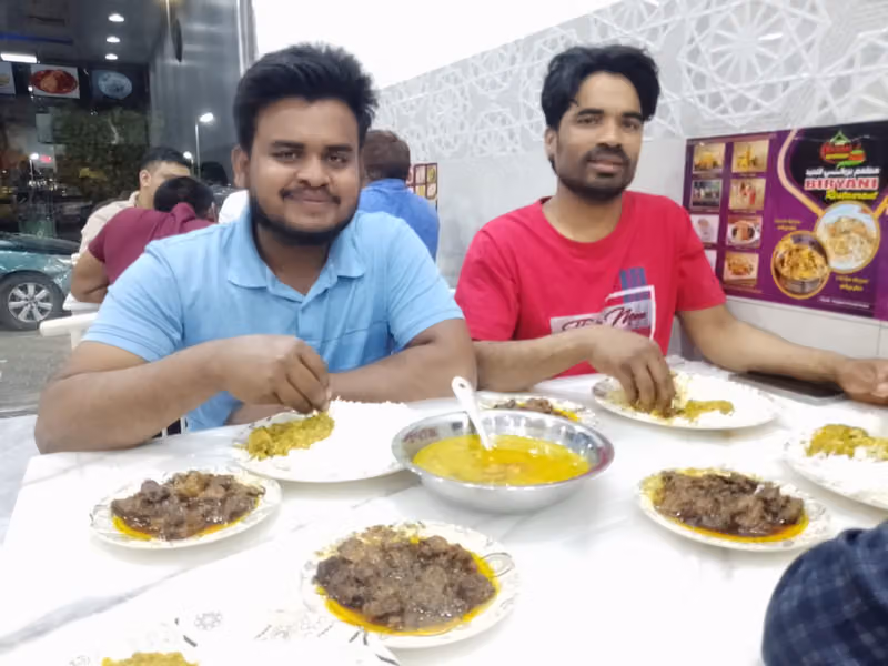 বাংলাদেশী হোটেল