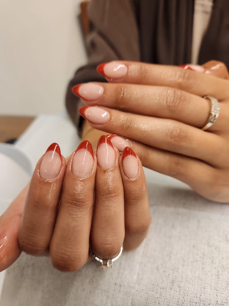 Pose Salon