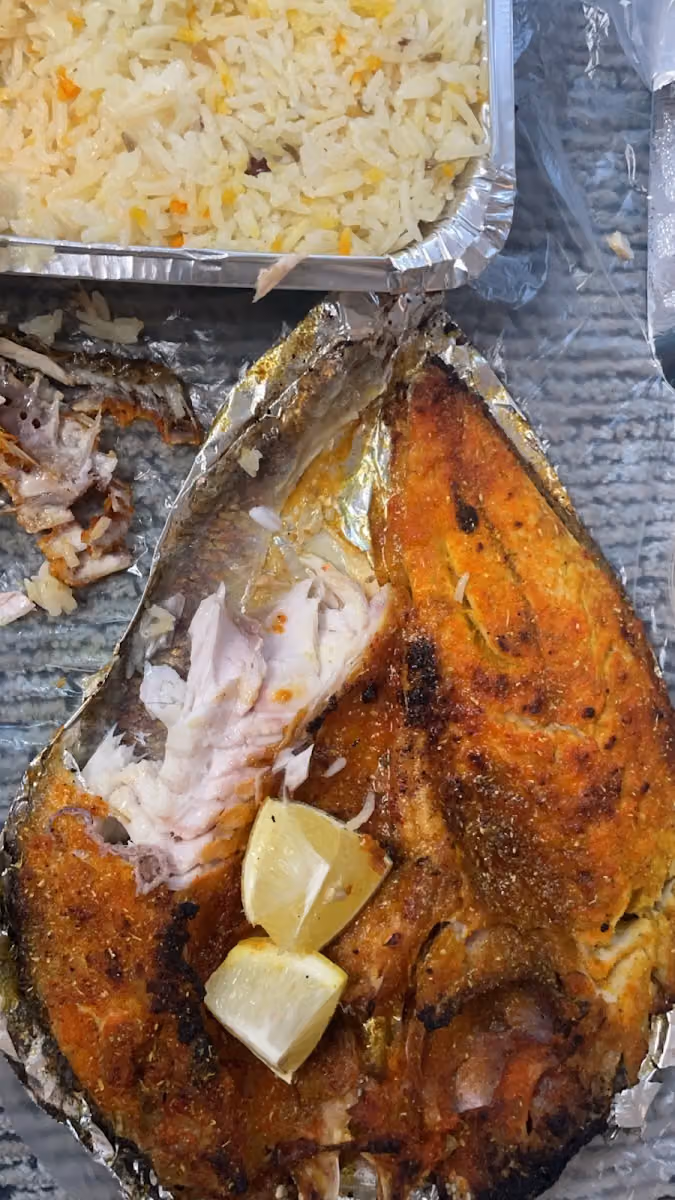 قارب السمك مأكولات بحرية