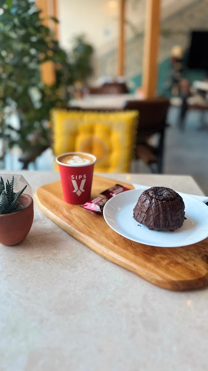 قهوة سبس sips coffee