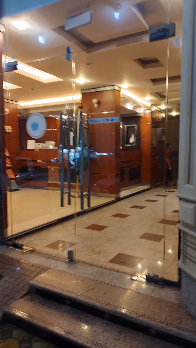قصر وارف للشقق المخدومة