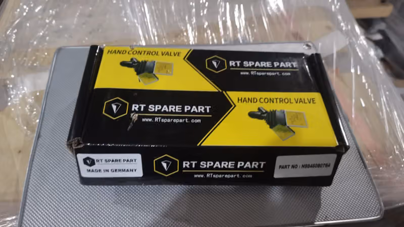 قطع غيار شاحنات - طرمبات قلاب - بساتم قلاب TRUCKS SPARE PART - HYDRAULIC PUMP - CYLINDERS