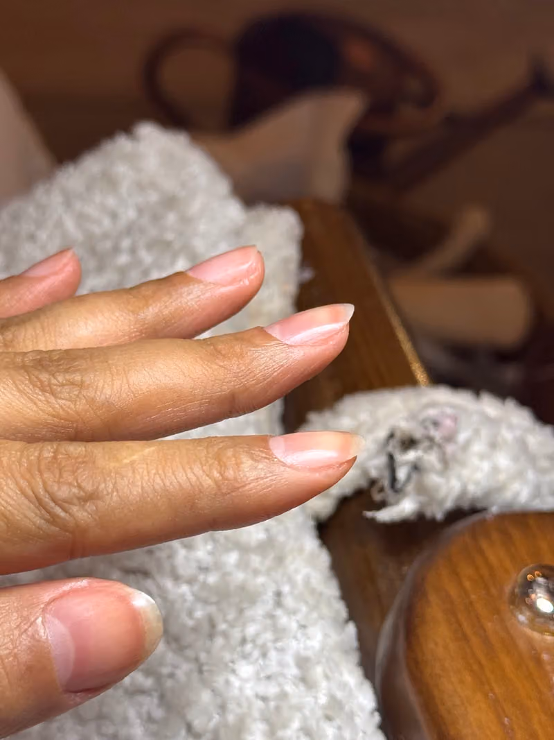 قولدن نيلز سبا - Golden Nails Spa